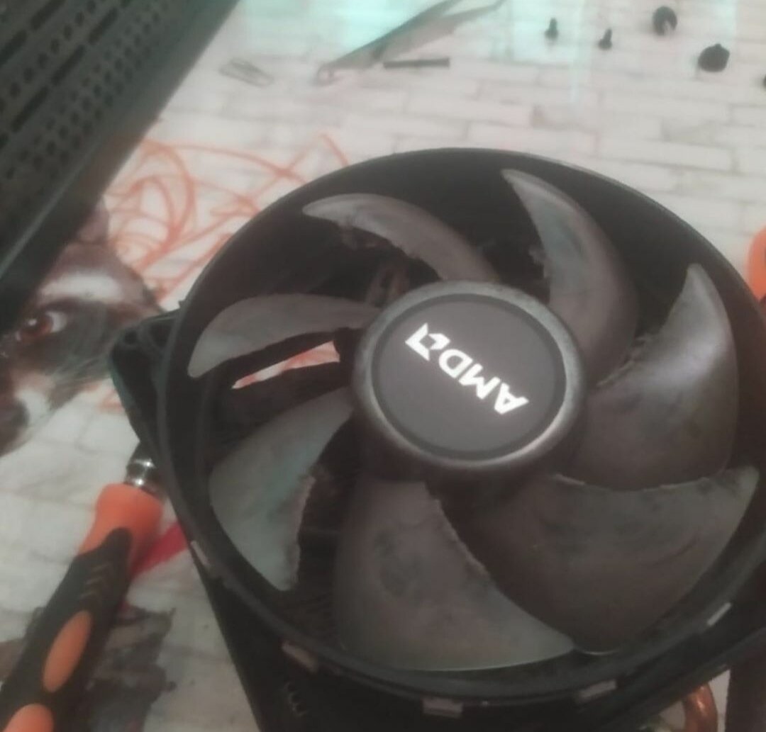 боксовый кулер от амд 7 wraith spire, кулер amd wraith spire, кулер амд wraith prism, ryzen 5 2400g с кулером, процессорный кулер амд