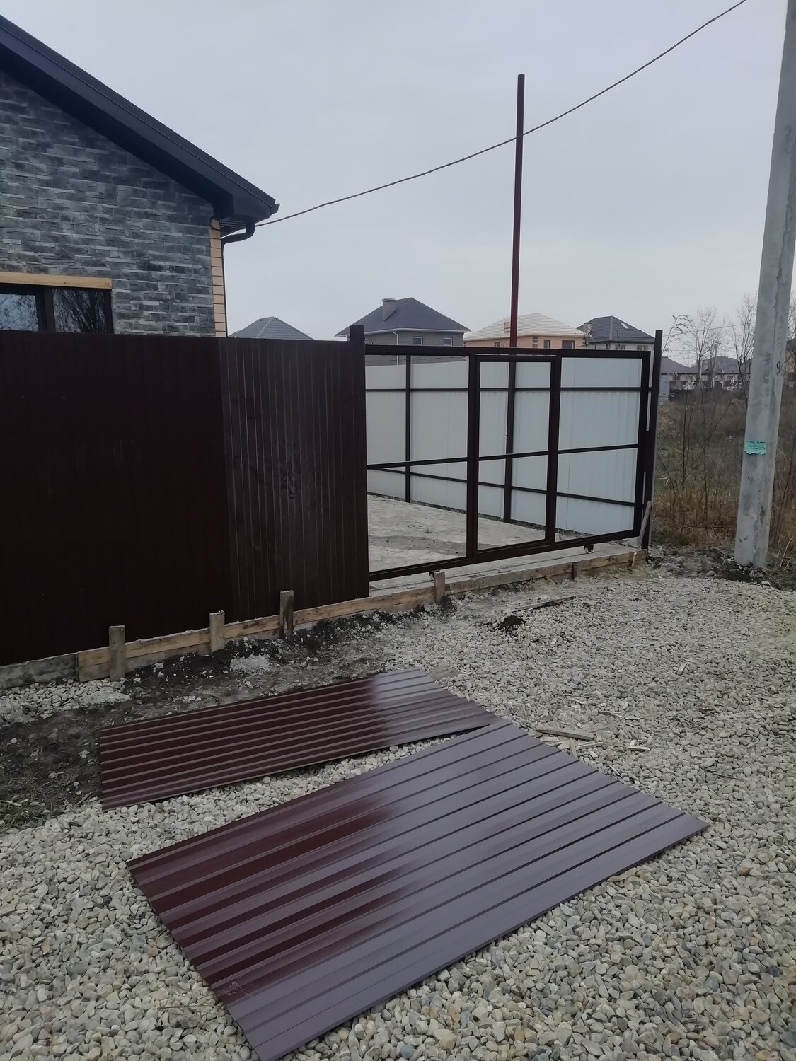 забор, профлист шоколад, профнастил 6м, камелот профлист некондиция новая усмань, забор из профнастила