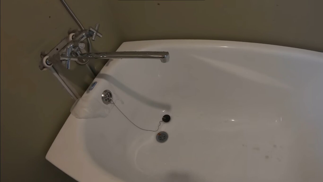 ванн, акрил отслоился от ванны, кран для джакузи, ванная комната, ванна расположение крана