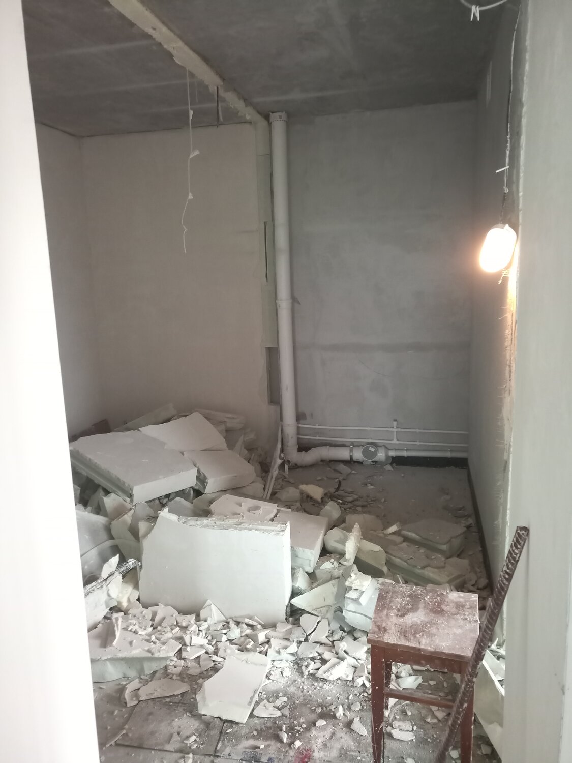 демонтаж стены в панельном доме, квартира, демонтажные работы, демонтаж бетонной перегородки в квартире, демонтаж перегородки в хрущевке