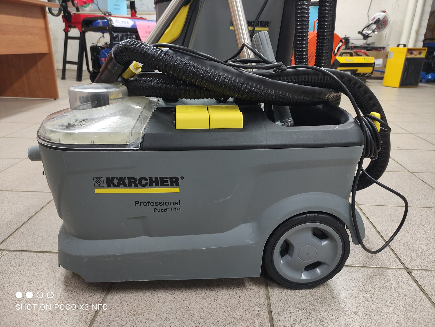 puzzi 10/1 с аппарат для химчистки karcher, керхер экстрактор puzzi 10/1, керхер профессионал puzzi 10/1, кёрхер профессионал puzzi 10/1, химчистка karcher puzzi 10/1