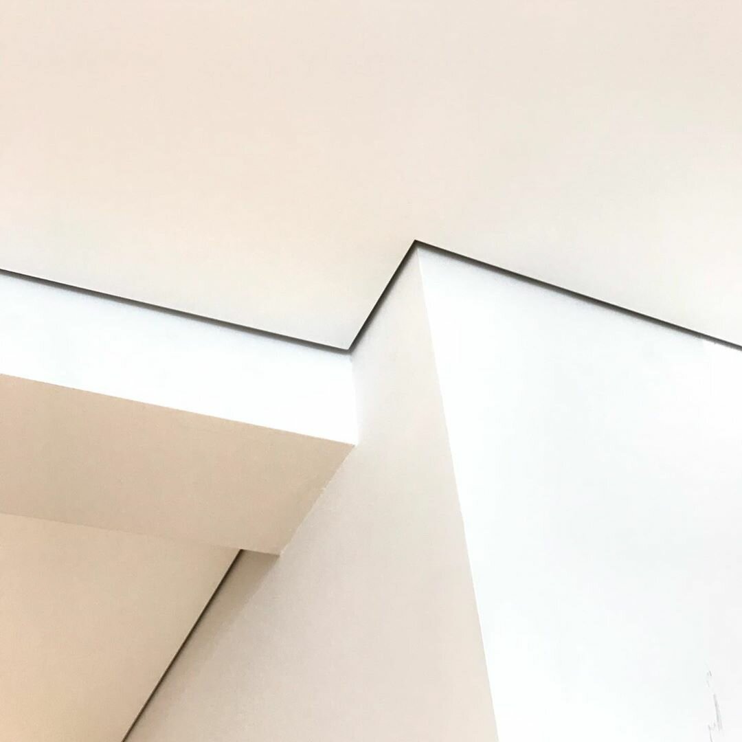 Потолок теневой Bifran