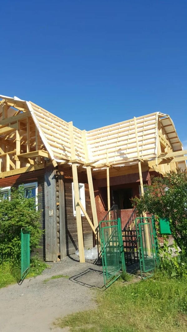 крыша в каркасном доме, каркасный дом строительство, крыши, перестройка крыши частного дома, каркасный дом