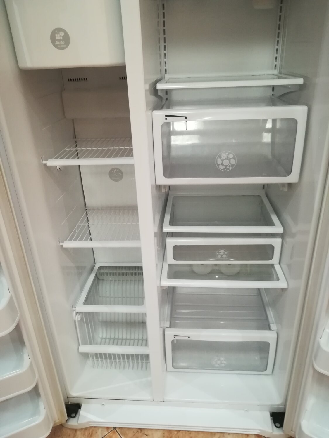 холодильник, холодильник бу, холодильник hotpoint ariston, большой холодильник, бытовая техника холодильник