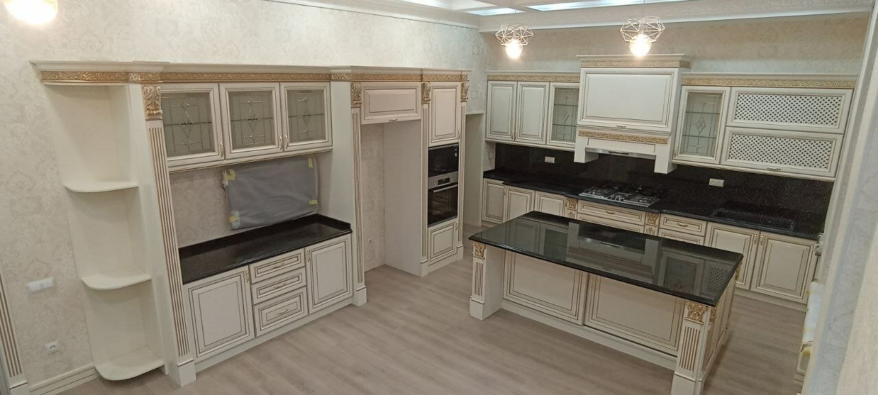 кухня афина киргу, кухня классика, кухня классическая, кухня с патиной, кухня гранд