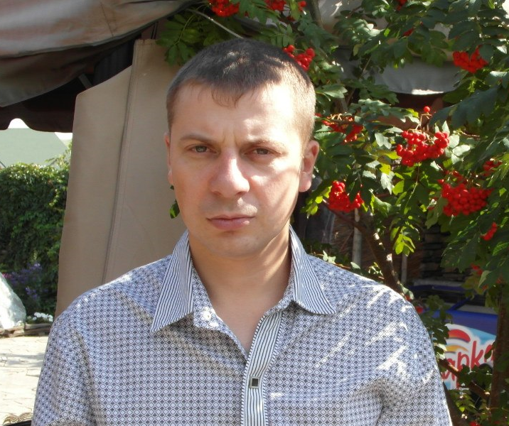 Александр Коломиец