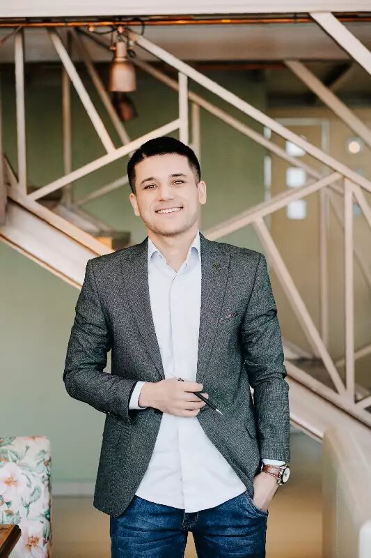 Руслан Царев