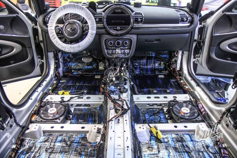 bmw g30 шумоизоляция, шумоизоляция бмв е70, шумоизоляция bmw f34, штатная шумоизоляция bmw x1, шумоизоляция бмв е83