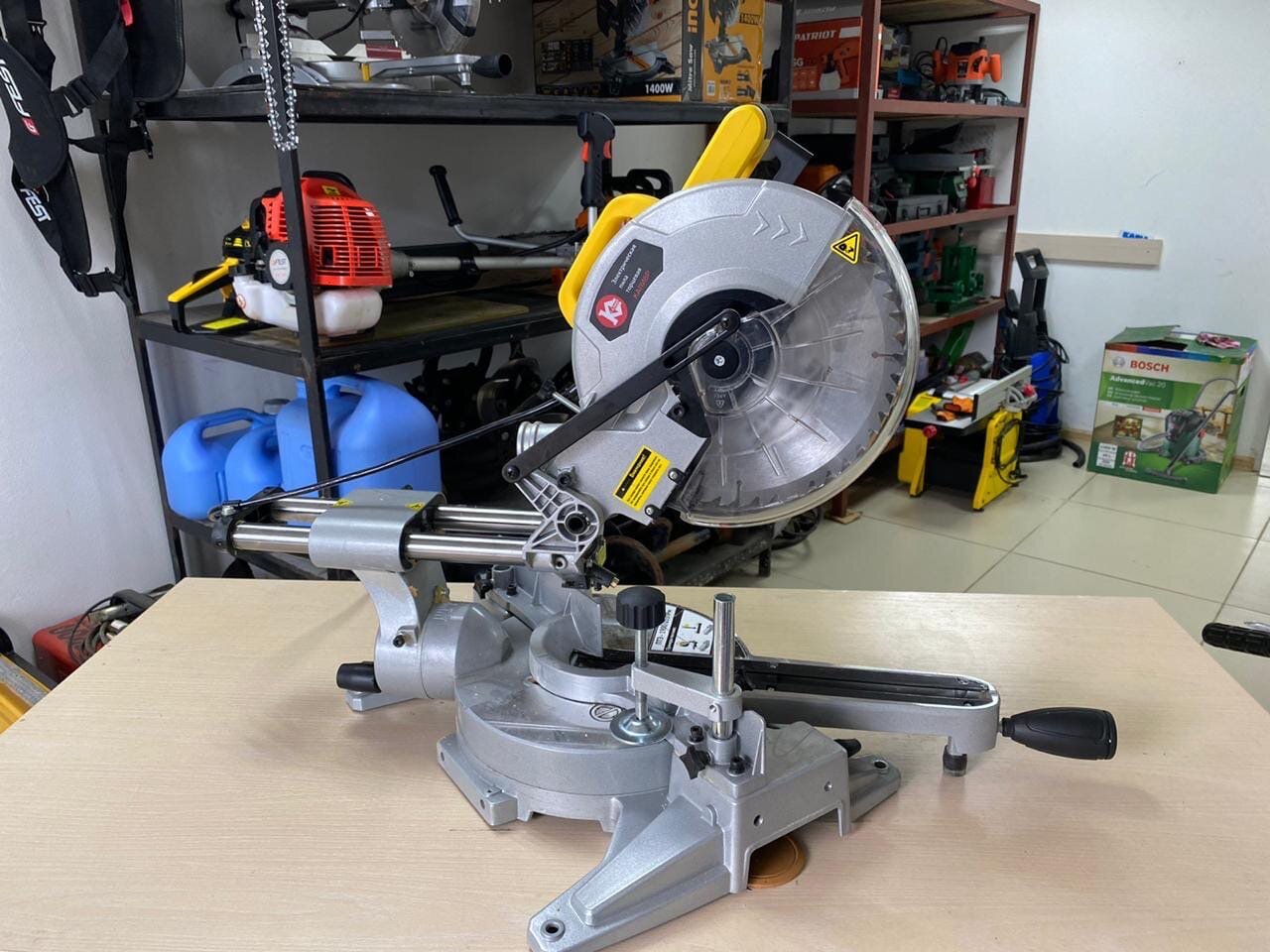 торцовочная пила калибр птэ-1900/255прм, торцовочная пила энкор корвет, корвет 4м торцовочная пила, пила торцовочная калибр мастер птэ-1750/255-вм, торцовочная пила с протяжкой калибр 1900