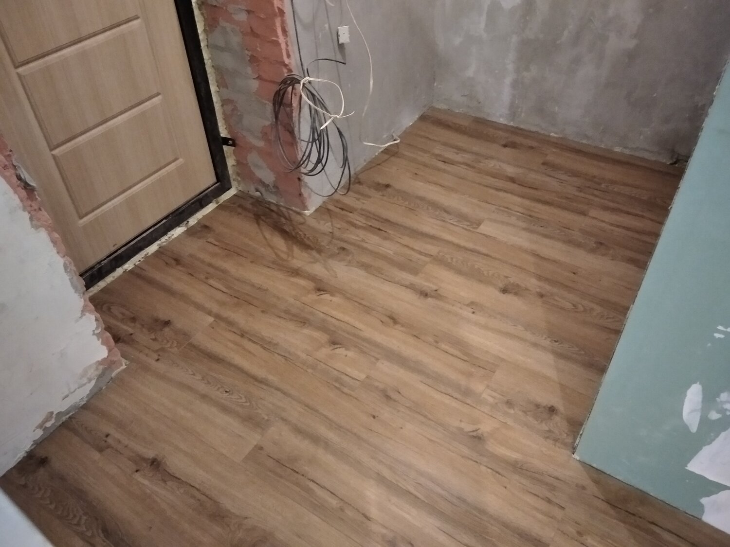 ламинат, пол, линолеум, паркет, укладка ламината