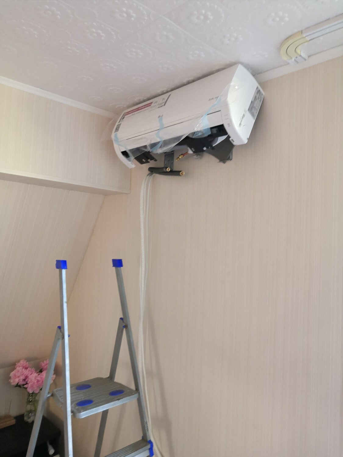 кондиционер, сплит системы, установка кондиционера, монтаж кондиционера, монтаж кондиционера электрика