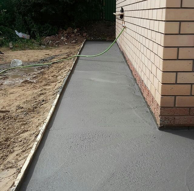 Строительство отмостки вокруг дома