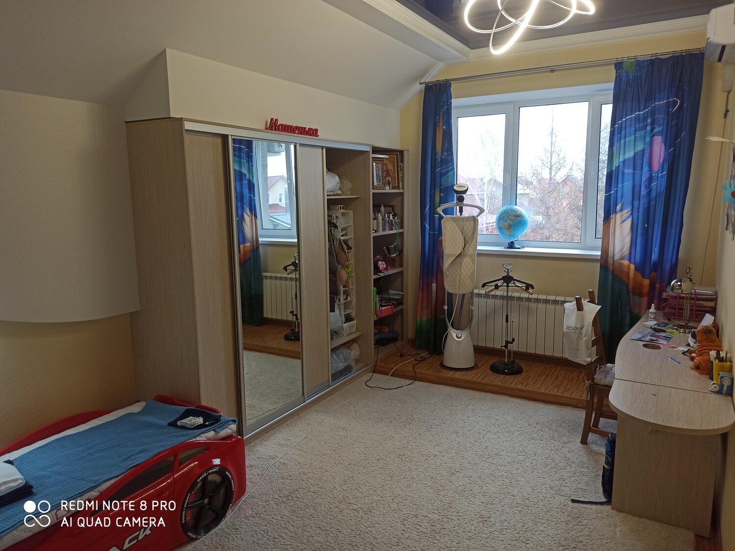 квартира, комната, угловая комната, интерьер, маленькая комната