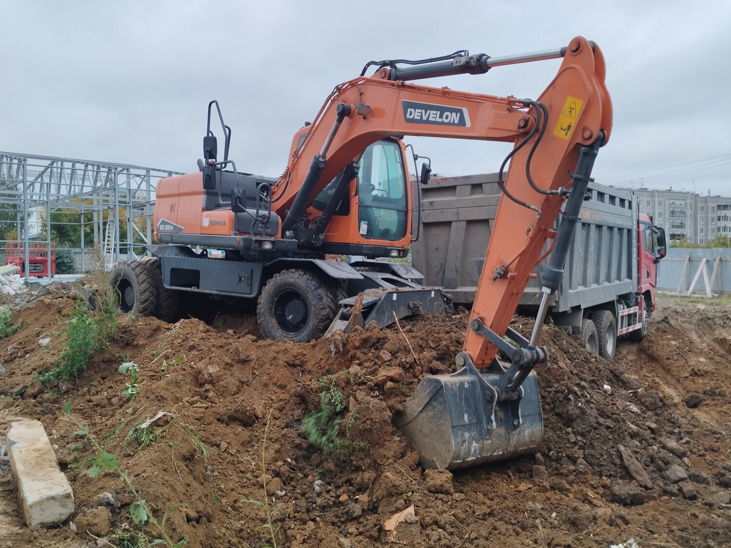экскаватор doosan dx160w, колесный полноповоротный экскаватор, экскаватор doosan, экскаватор колесный, экскаватор дусан 210 колесный