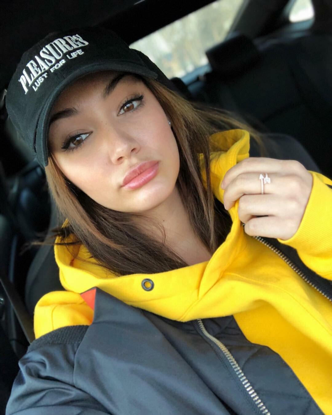 Ксения Светозарова