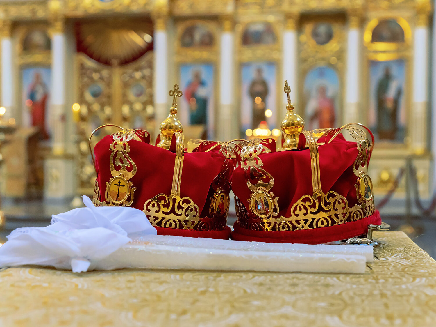 венчание, таинство венчания, венчание короны, венчание императорской короной, венчание в церкви
