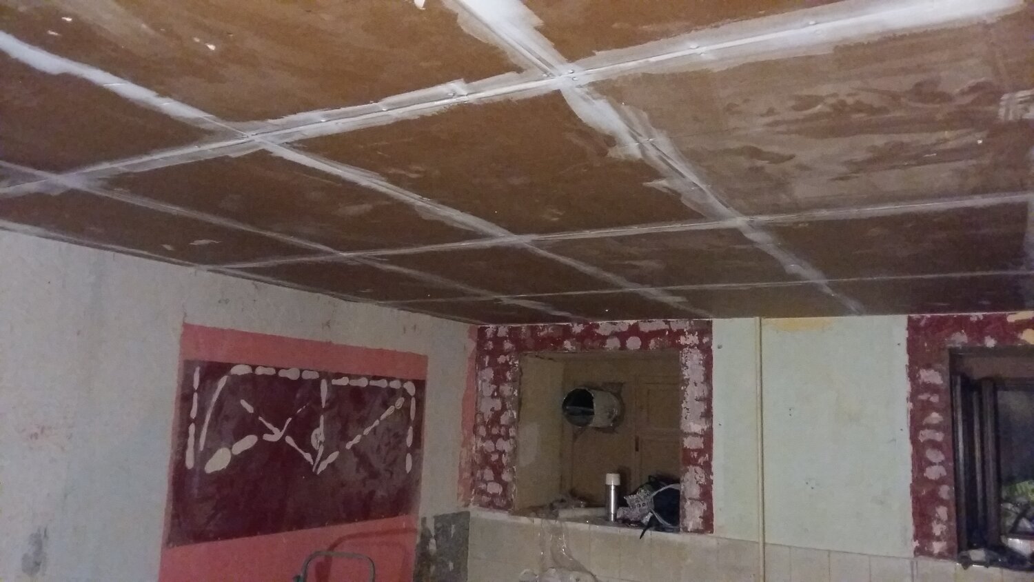 потолок, гкл потолок в 1 слой, шумоизоляция потолка в квартире, звукоизоляция потолка и стен под ключ, потолок ветонитом