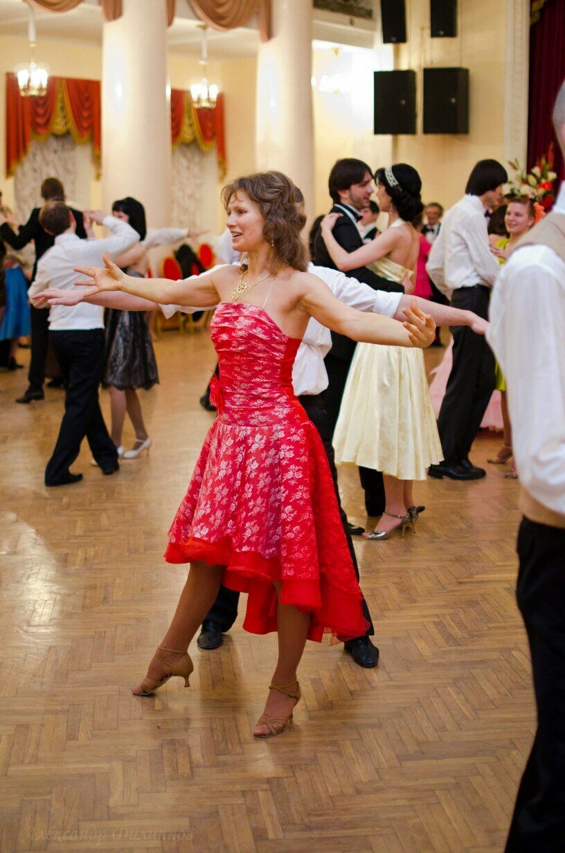 зимний бал, пушкинский бал в школе, исторические танцы, лицейский бал пушкина, сафу благотворительный бал