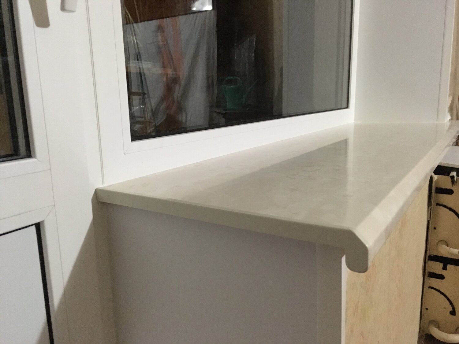 подоконники из искусственного камня corian, подоконник, подоконники corian, подоконники бмк, оконные подоконники из мдф