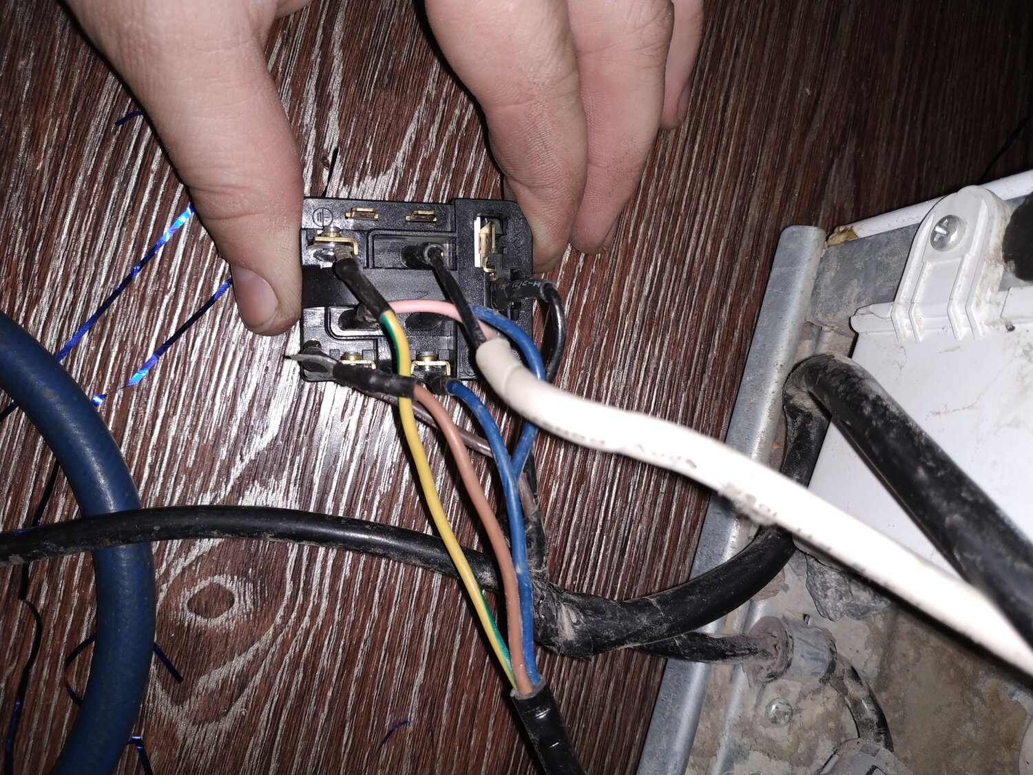 wiring, провод, деталь, тойота королла 150 провод управления магнитолой, реле дальнего света ваз 2101