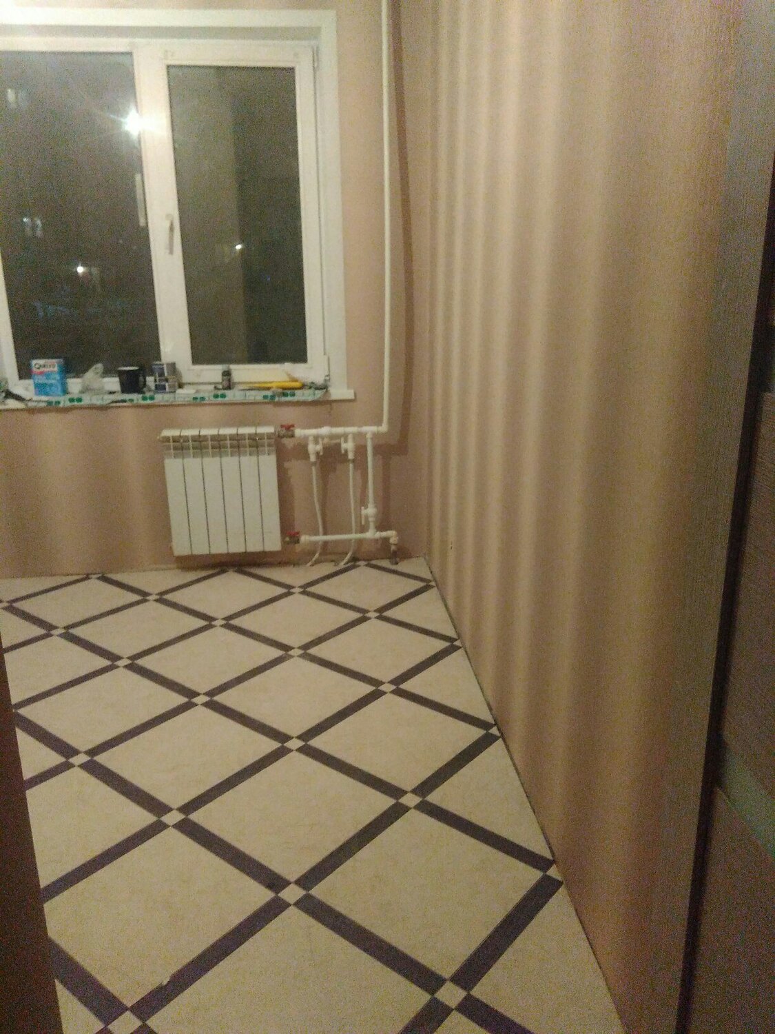 плиточный пол в коридоре, укладка плитки на кухне, квартира, напольное покрытие, напольная плитка