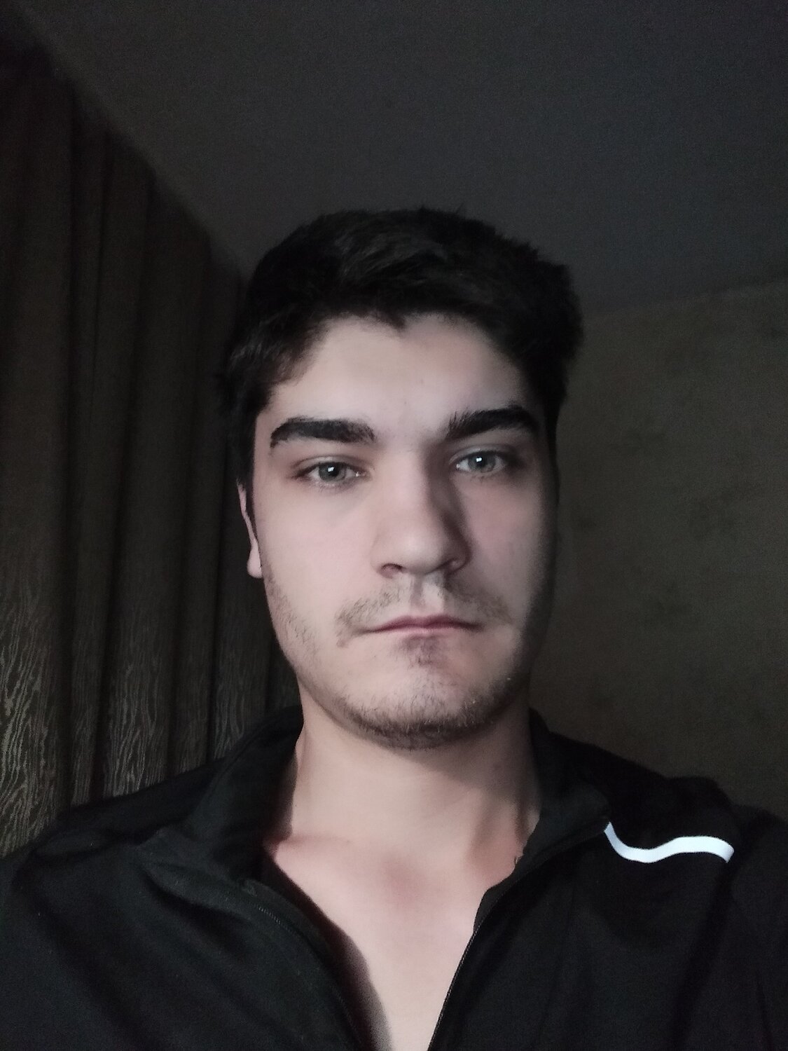 Роман Ходжаев