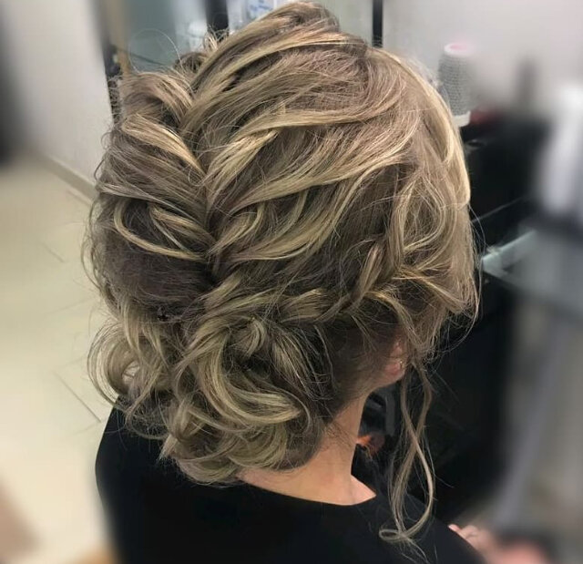 updo hairstyles, высокие прически на средние волосы с плетением и локонами, причёска, боб кудряшки, hairstyles