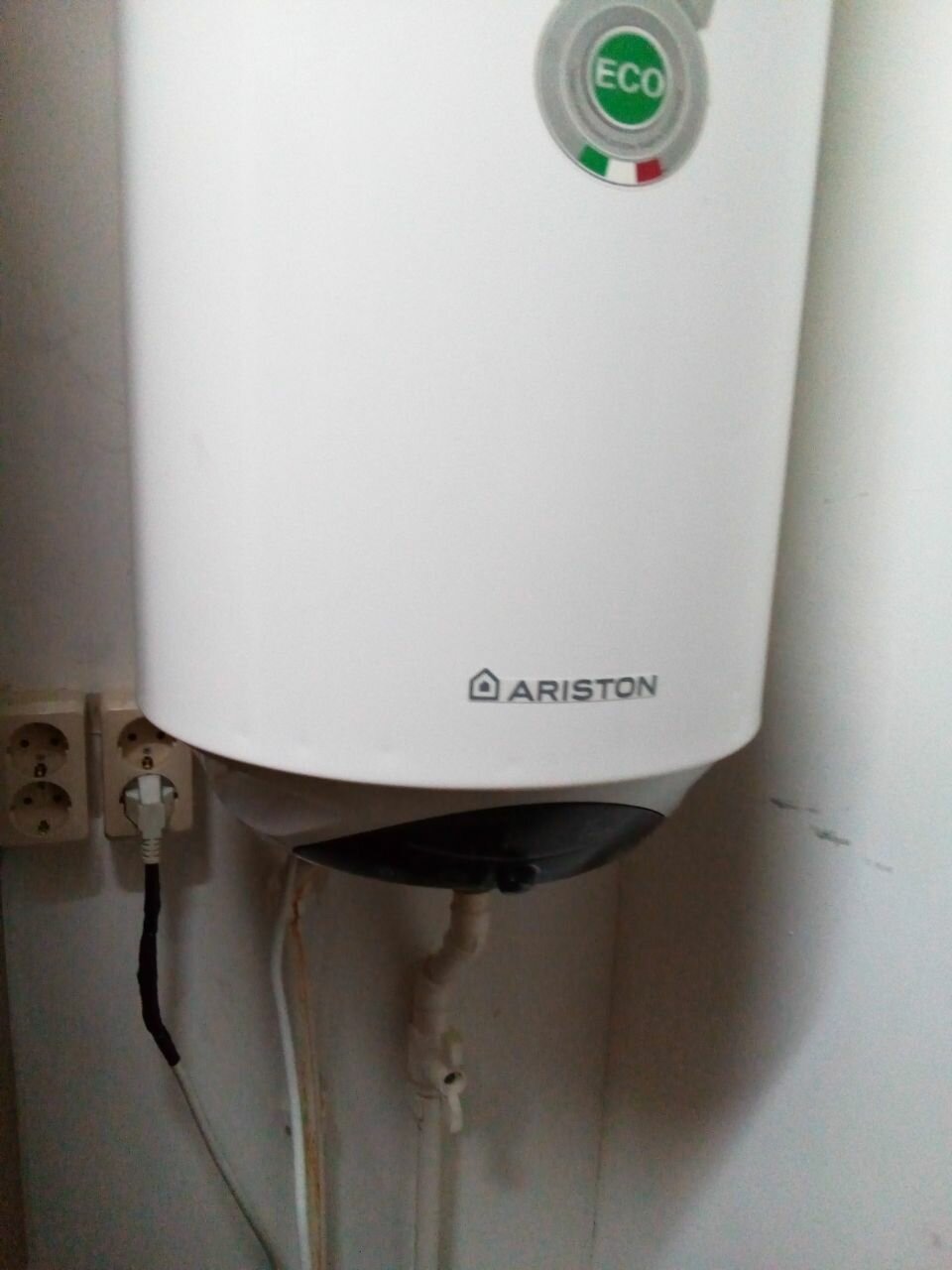 бойлер(водонагреватель) ariston 50 л, водонагреватель ariston 80л, бойлер аристон титан 50, ariston водонагреватель 80 литров 1500, бойлер аристон эко 80 литров