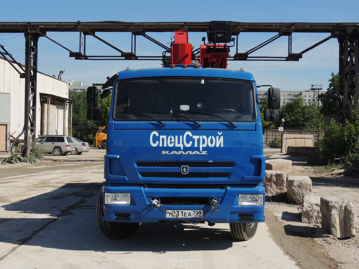 камаз 65117, камаз, камаз синий еуро4 6520, камаз 65117 вид спереди, камаз 65117 2019