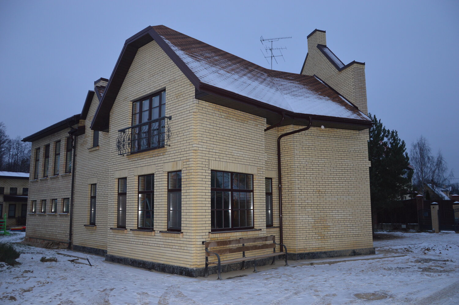 коттедж, загородный дом, кирпич, деревянный дом, каменный дом