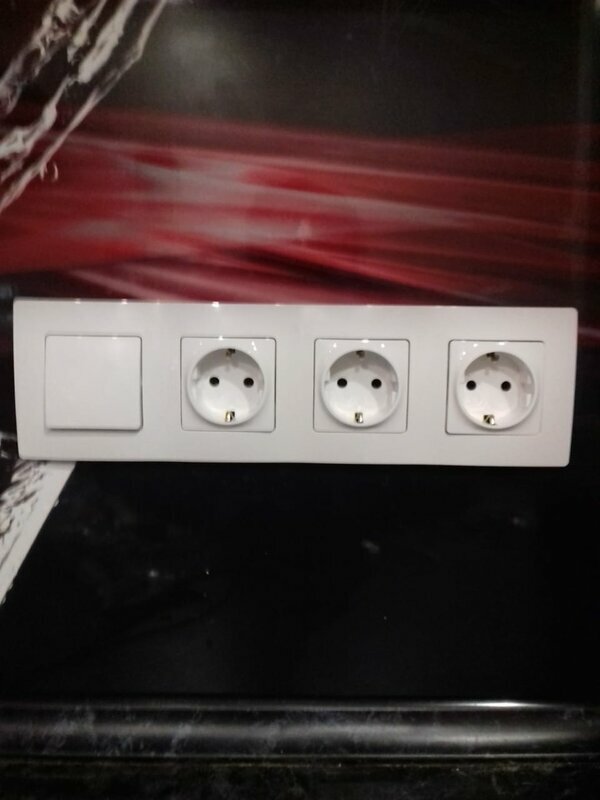 Розетка для электроплиты и духового шкафа силовая тройная - 90 фото