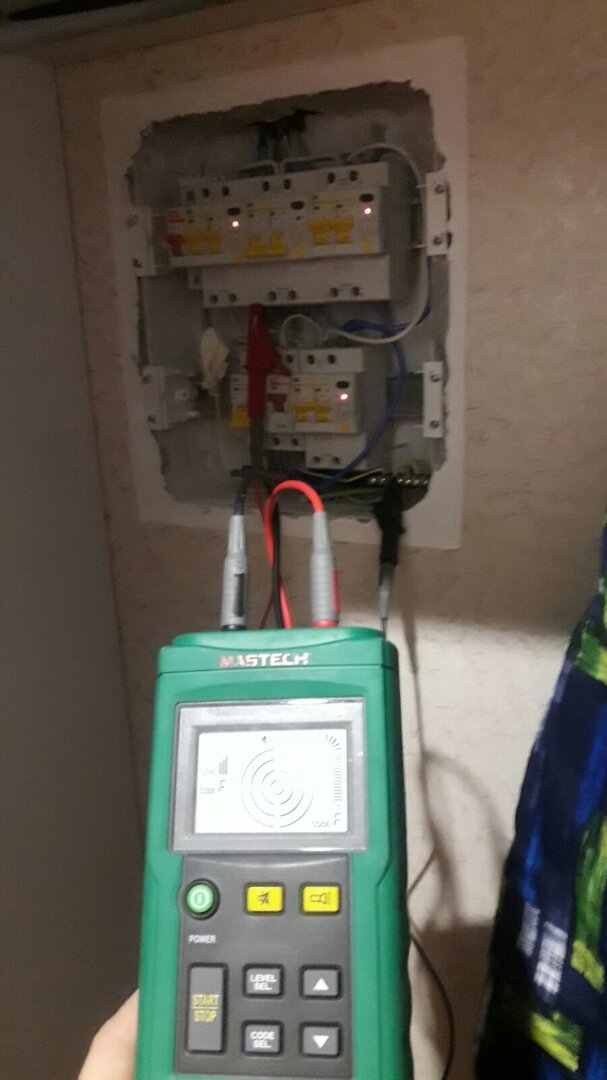 кабельный локатор mastech ms6818, mastech ms6818, детектор mastech ms6818, mastech ms6514, портативный профессиональный кабельный трекер mastech ms6818