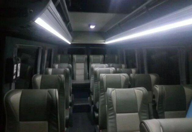 mercedes benz sprinter 315 салон, mercedes-benz sprinter w906 салон, автобус, мерседес автобус микро о 309 интерьер, интерьер автобус хайгер ночью