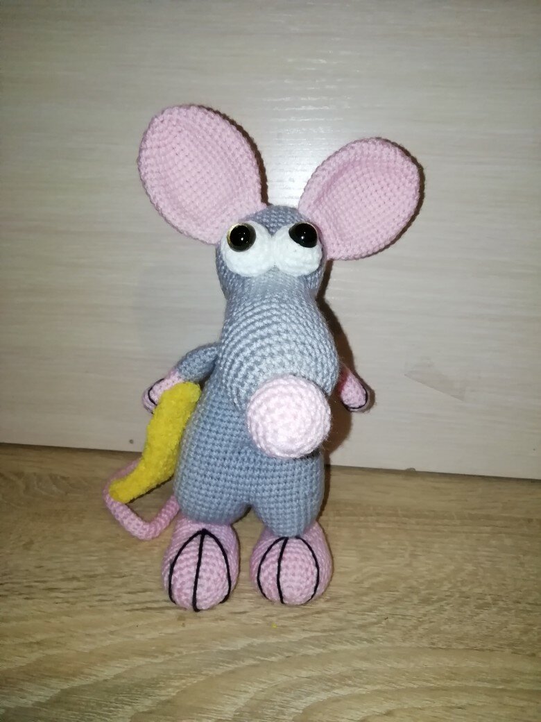вязаные игрушки, амигуруми, мышка донна, игрушка амигуруми, крыса амигуруми крючком