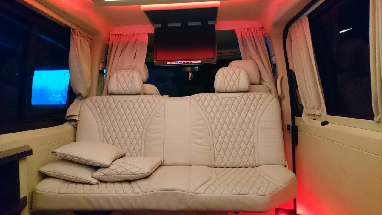 авто, автомобиль, вип микроавтобус алькантара, v класс мерседес салон трансформер 2020, cadillac escalade задние сиденья