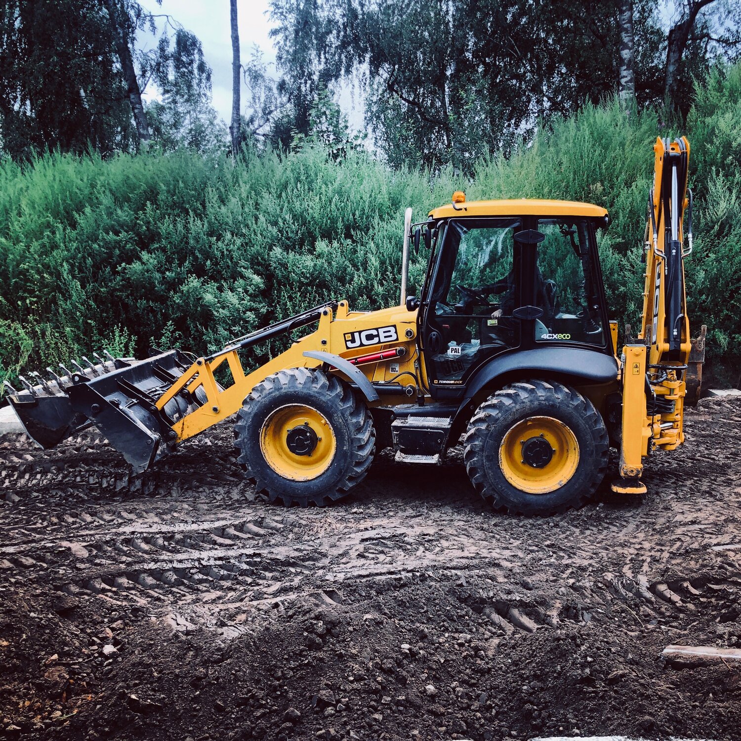 экскаватор погрузчик jcb, трактор jcb 4cx, экскаватор-погрузчик jcb 4cx, погрузчик jcb, трактор джисиби 3 cx