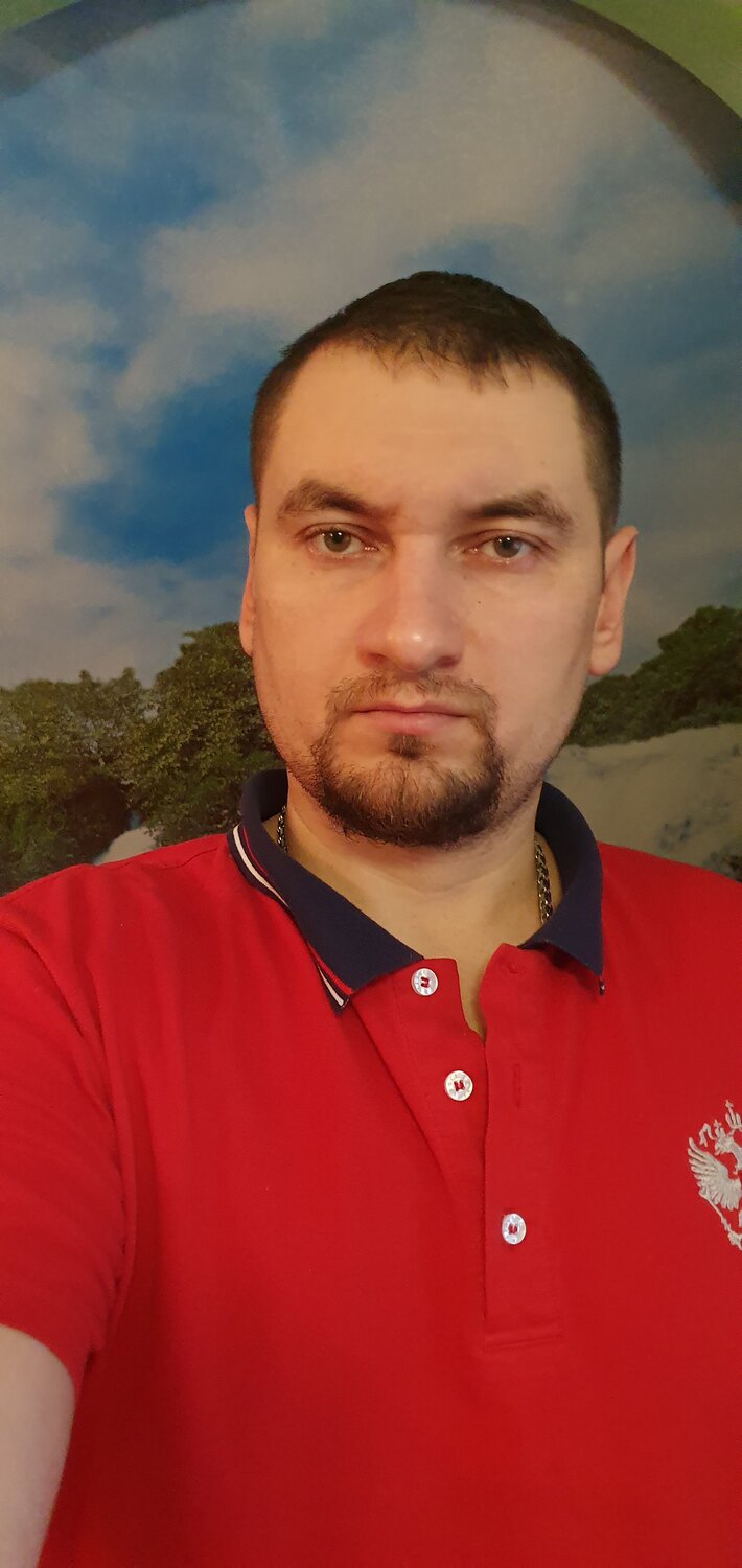 Александр Макаров