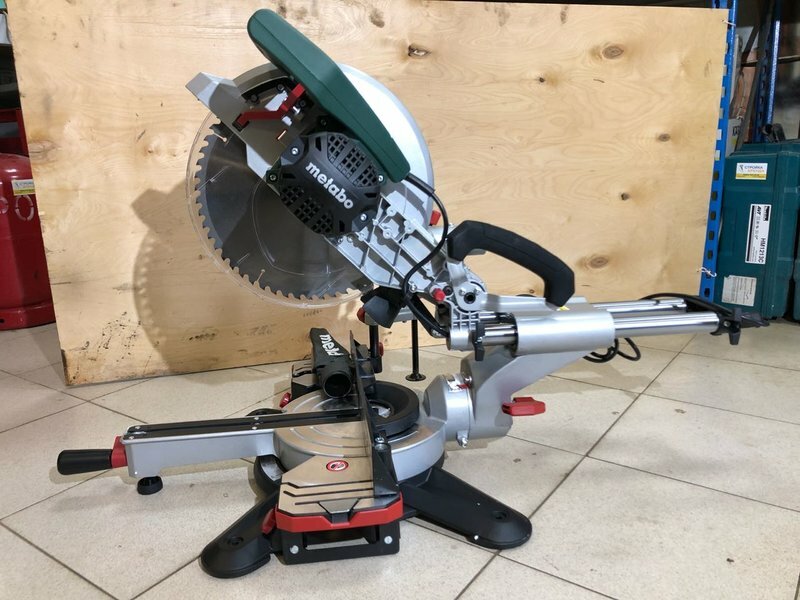 metabo kgs 254 m 602540000, торцовочная пила с протяжкой бош gcm 10 sd professional, торцовочная пила, metabo kgs 305 m 619305000, kgs 305 m 619305000 торцовочная пила