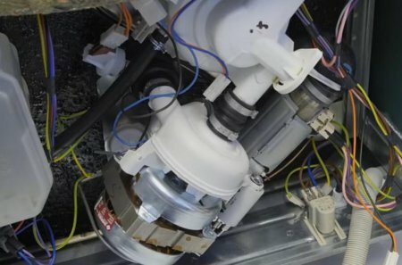 ионообменник посудомоечной машины indesit, сливной насос, посудомоечная машина ll40 ariston циркуляционный насос, посудомоечная машина индезит двигатель, ошибка r24 в посудомоечной машине миеле