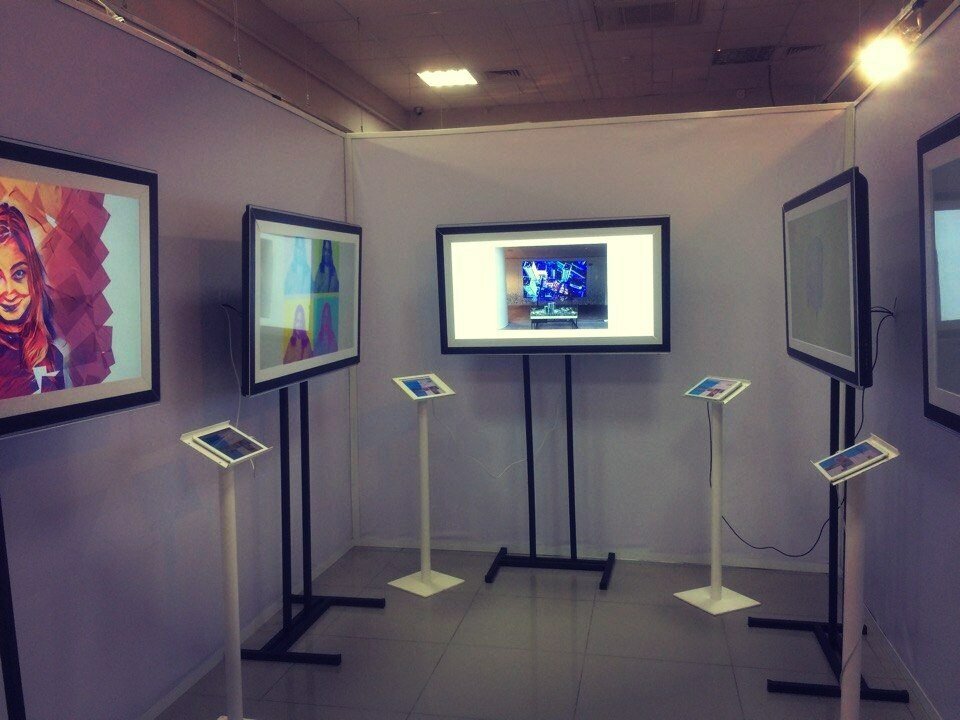 экран, плазменная панель, экраны gallery, телевизор, экран проектора перед плазменной панелью