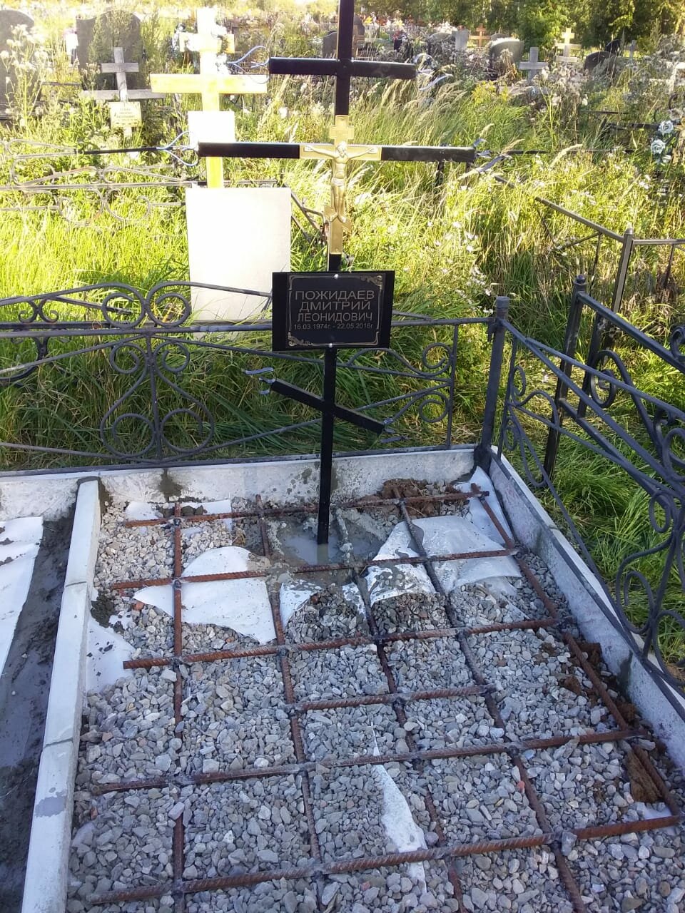 кладбище, старое кладбище, могила, место на кладбище, новое кладбище