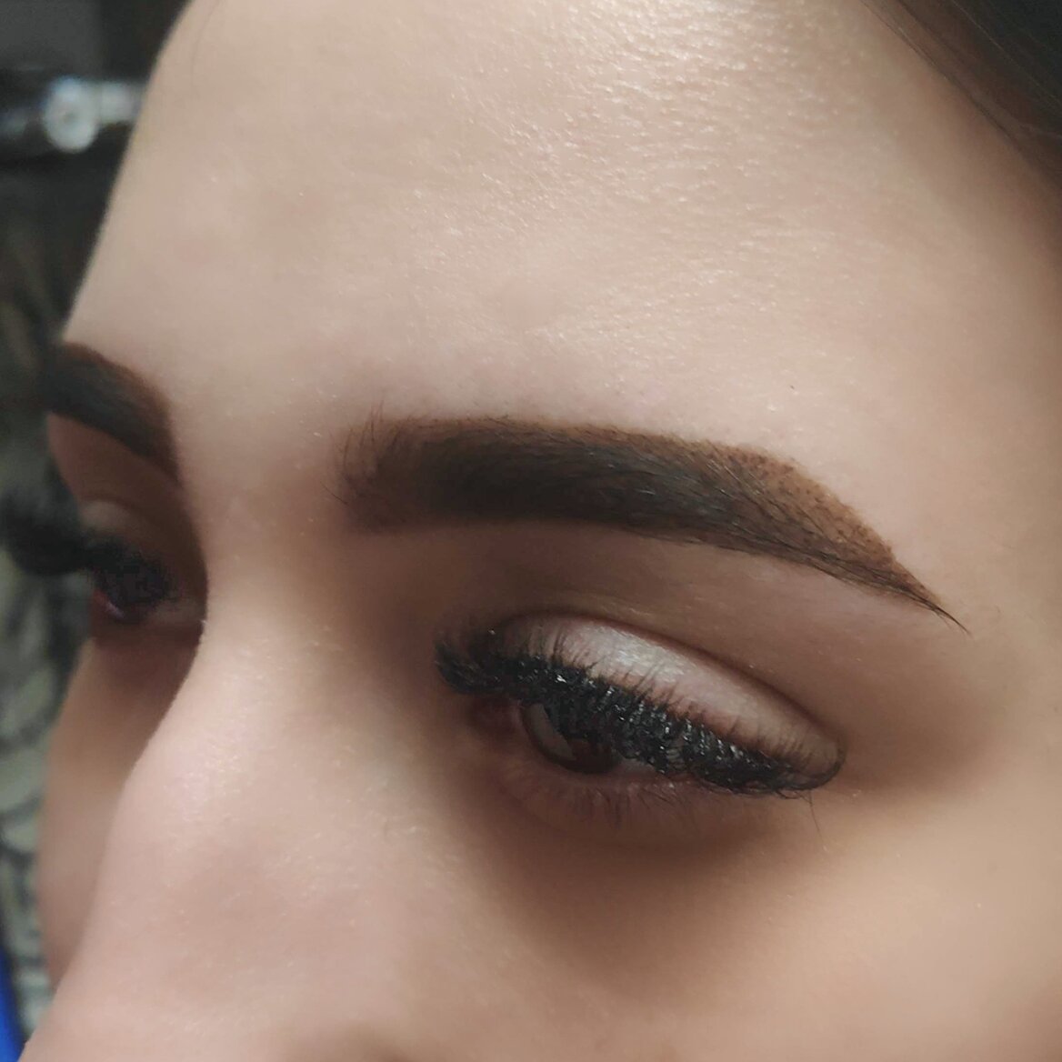 татуаж, татуаж построение бровей, перманентный макияж бровей калуга, акварельная техника татуажа бровей, перманентный макияж бровей модель