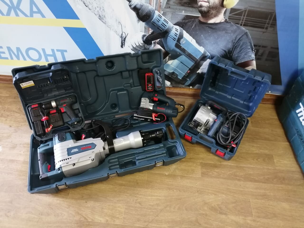 аккумуляторный бесщеточный шуруповерт bosch gsr 12v-35 0.601.9h8.002, шуруповёрт бош профессионал 18 вольт, шуруповёрт бош gsr 18v-50, бош gbh 180 li l-boxx, аккумуляторный шуруповерт bosch gsr 18v-50