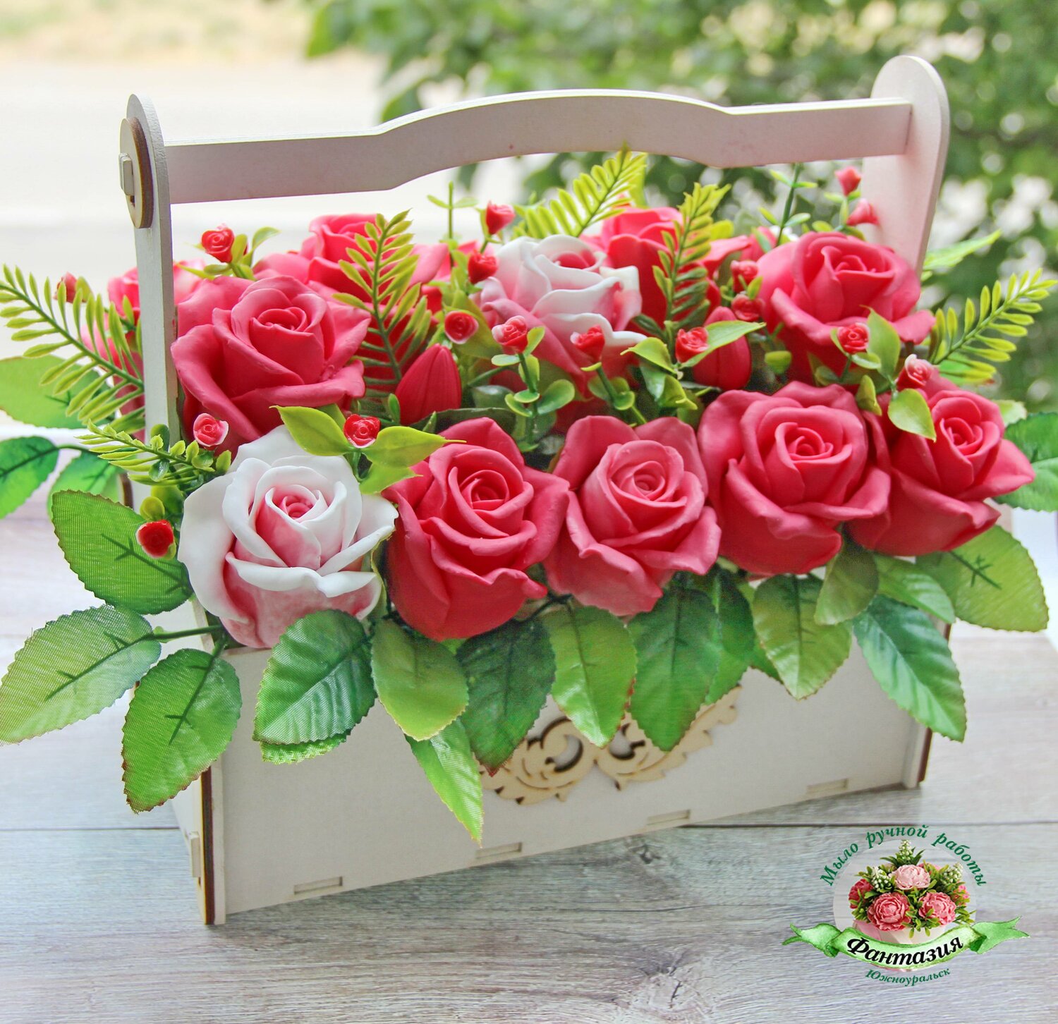 цветочные композиции из мыла в ящиках, цветочные композиции, искусственные цветы, цветы из полимерной глины в ящичках, букет цветов