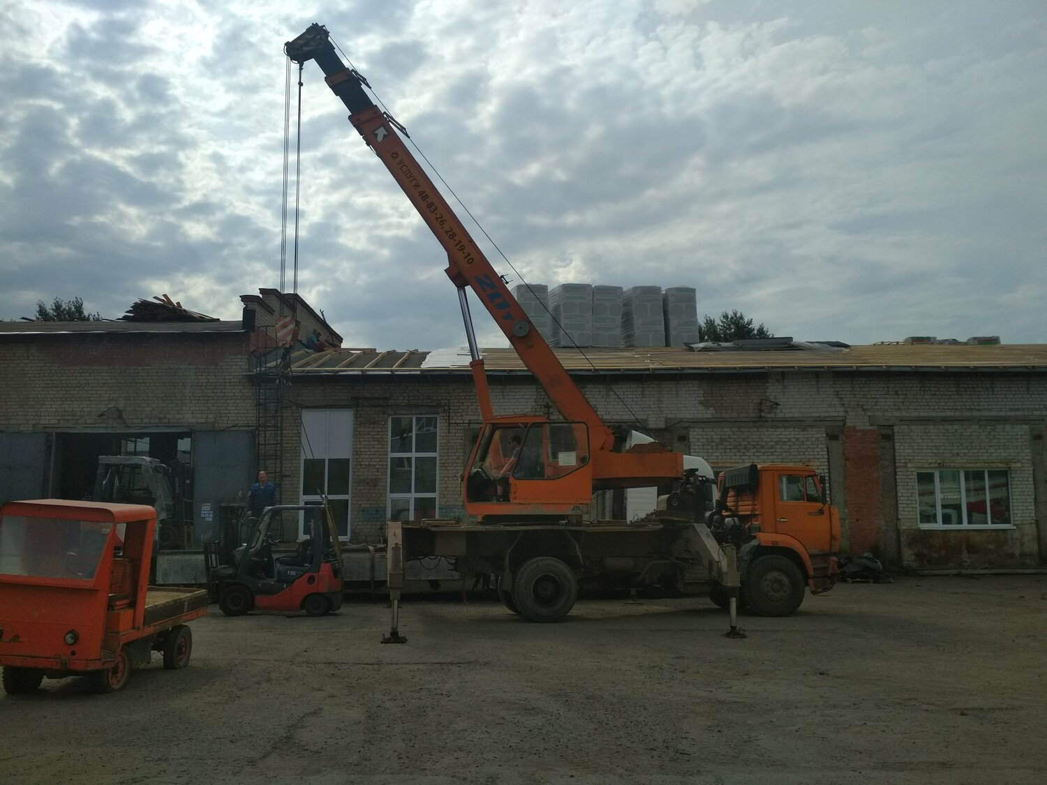 автокран-кс4574, кран кму 150, техника, автомобильный кран, автокран в минусинске