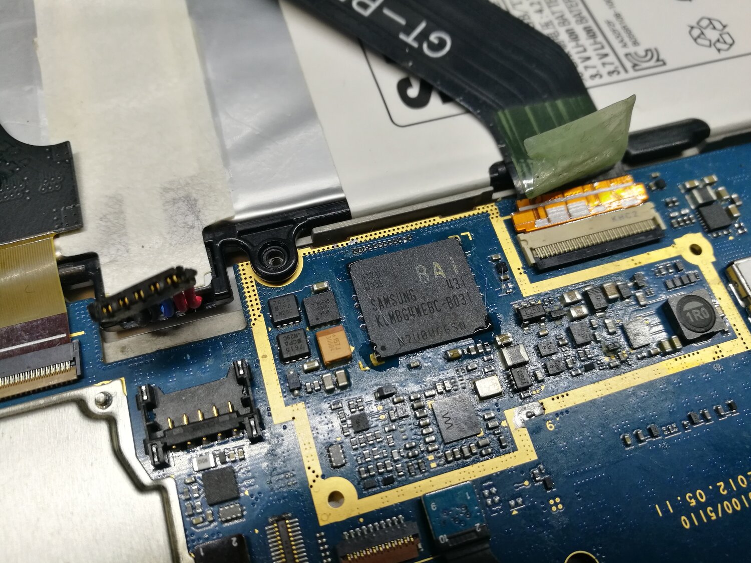 samsung n8000 emmc, samsung n8000 emmc pinout, gt-n8000 контроллер питания, samsung p5100 emmc pinout, hbg4e emmc