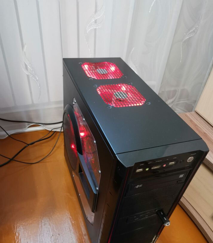 игровой пк с подсветкой за 80 000, системный блок, корпуса aerocool rs-9 devil red, компьютер, корпуса aerocool atx красный
