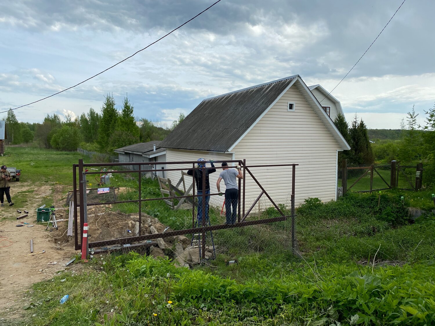 участок, дача, в деревне, новоугличское шоссе дер.воронино-садки кроличья ферма котлеты, хутор угрим ул. центральная д. 15