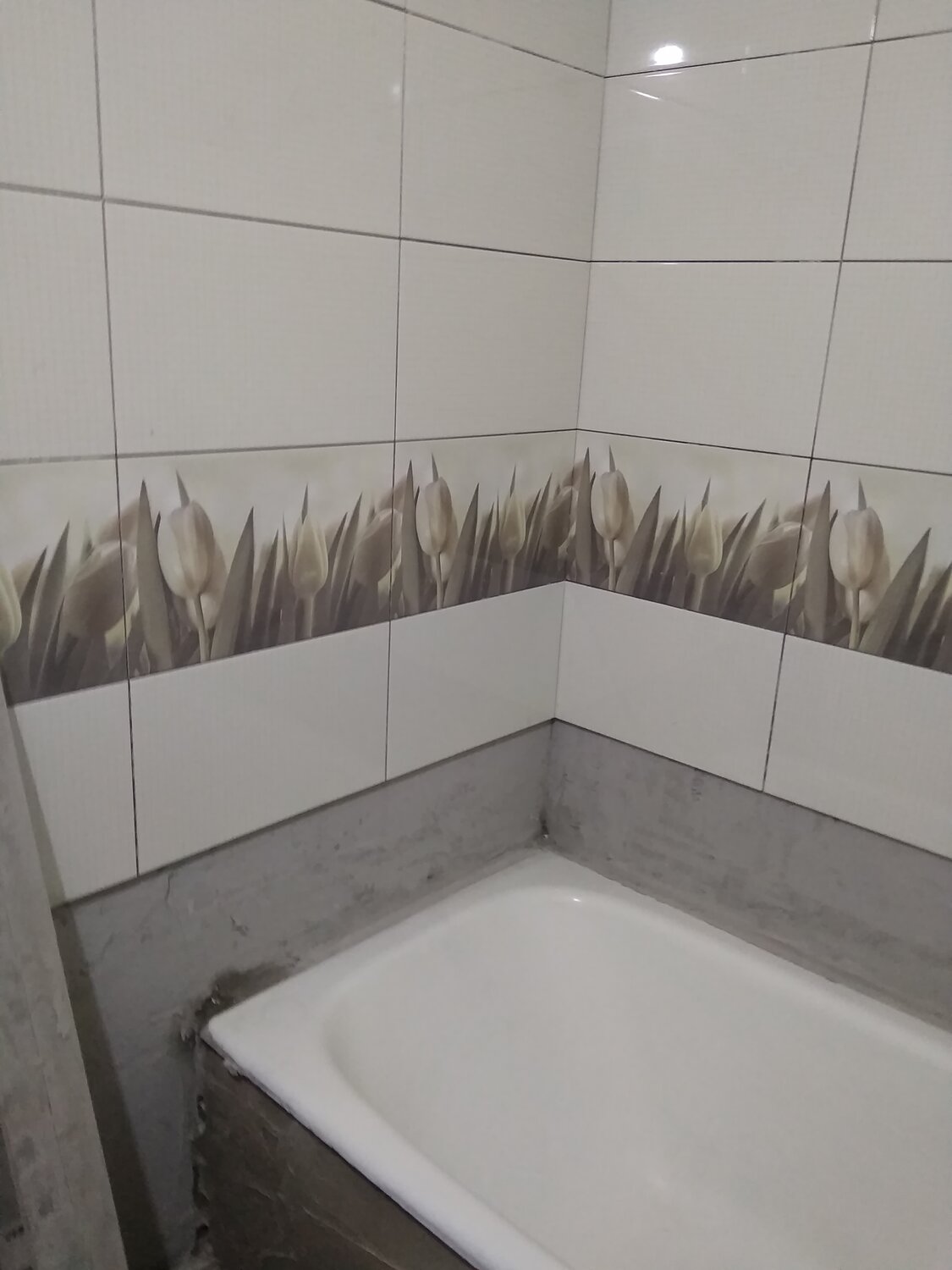 кафель айленд уралкерамика, плитка в ванной с бортиком, саратов заводской кафель плитка кладка ванной, ванн, коллекция alrami cersanit