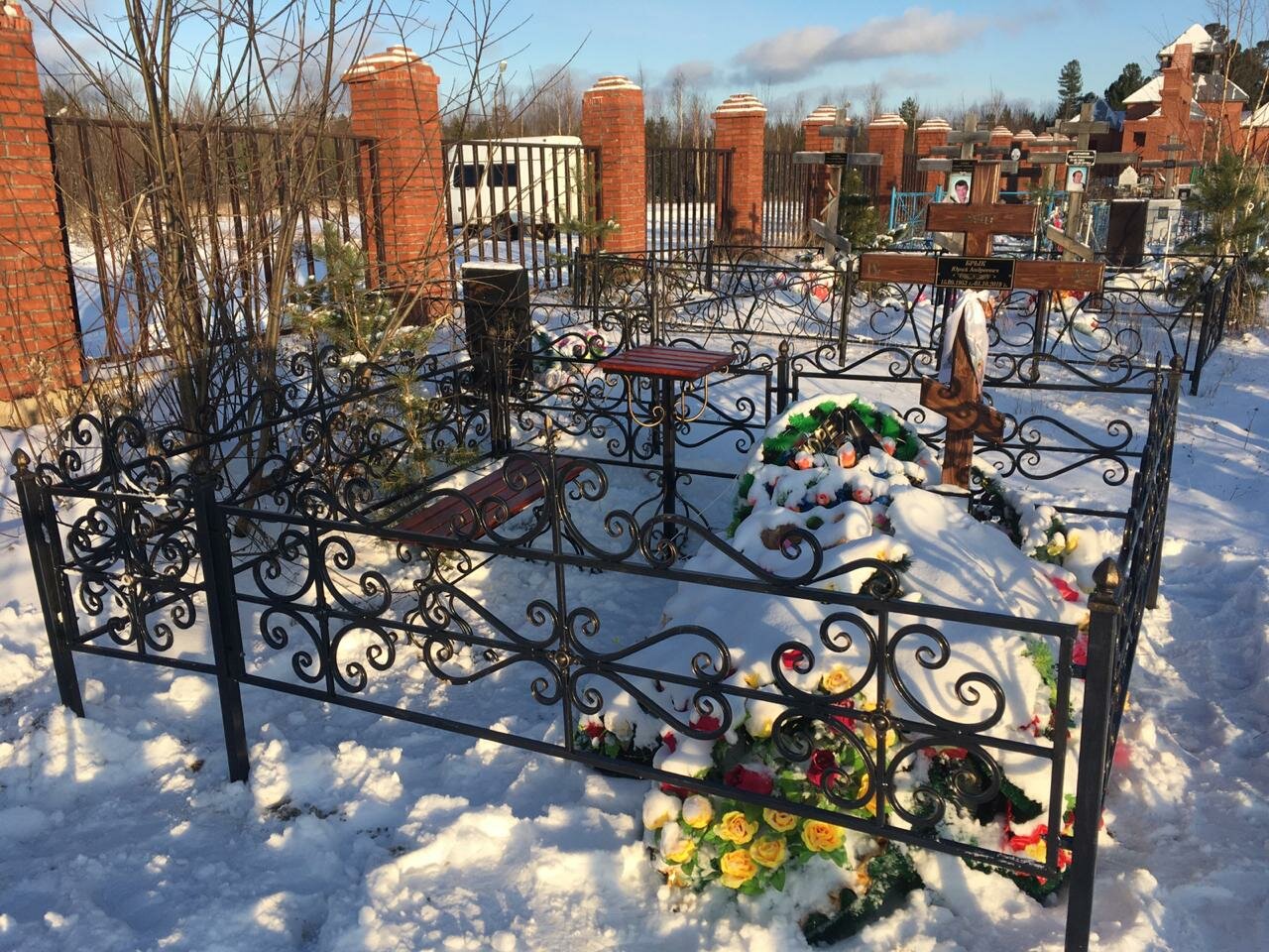 могила, кладбище, ключаревские кладбища, токарево кладбище, оградка кладбищенская лоза